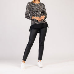 MIRA - ΓΥΝΑΙΚΕΙΟ ΜΟΝΤΕΛΑ ΜΕ ΜΑΚΡΥΜΑΝΙΚΑ ΜΠΛΟΥΖΑΚΙΑ